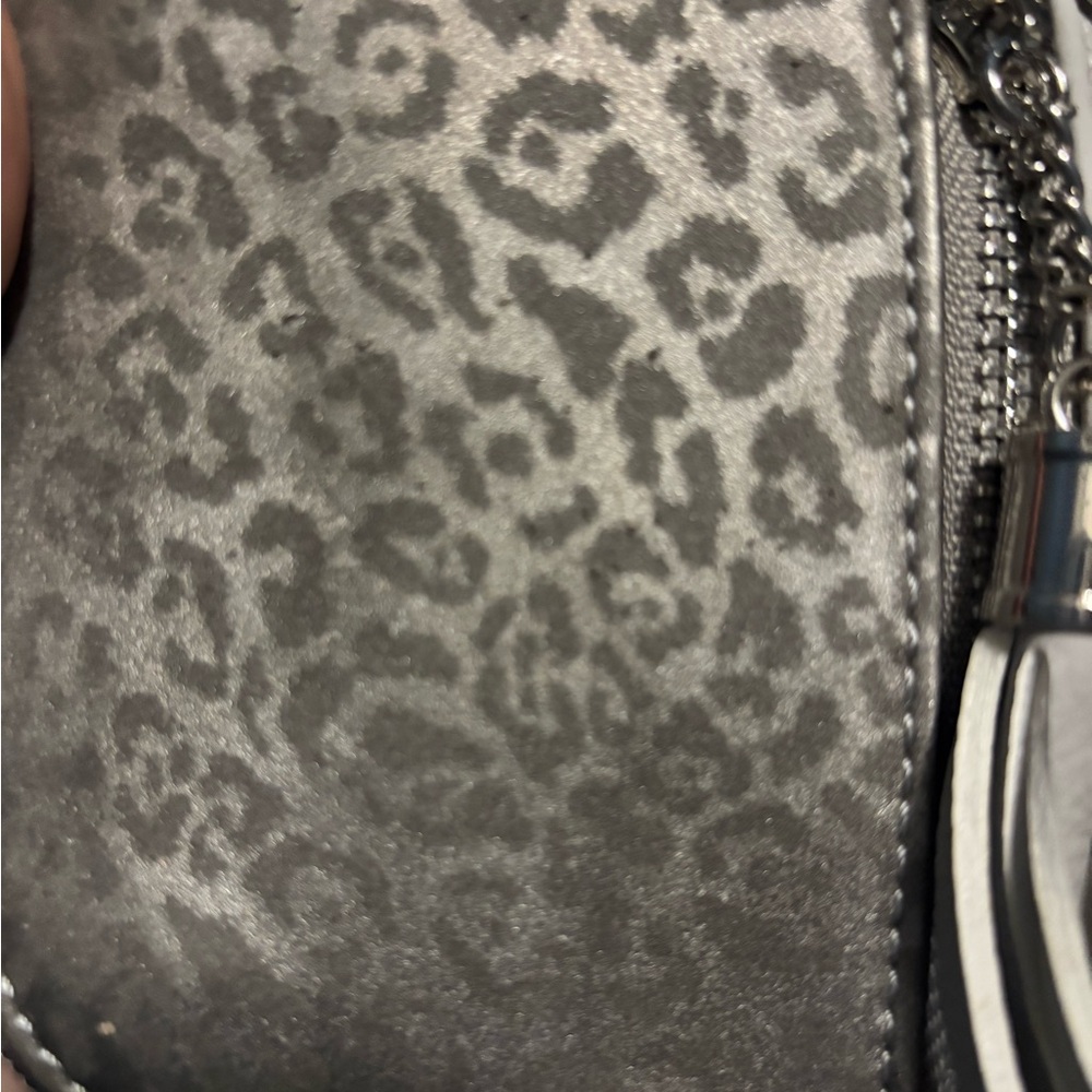 Leopard Print Crossbody Bag - White and Gray Jen & Co - Picture 9 of 11